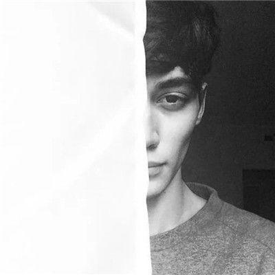 欧美黑皮帅哥图片,黑皮帅哥风采独领风骚